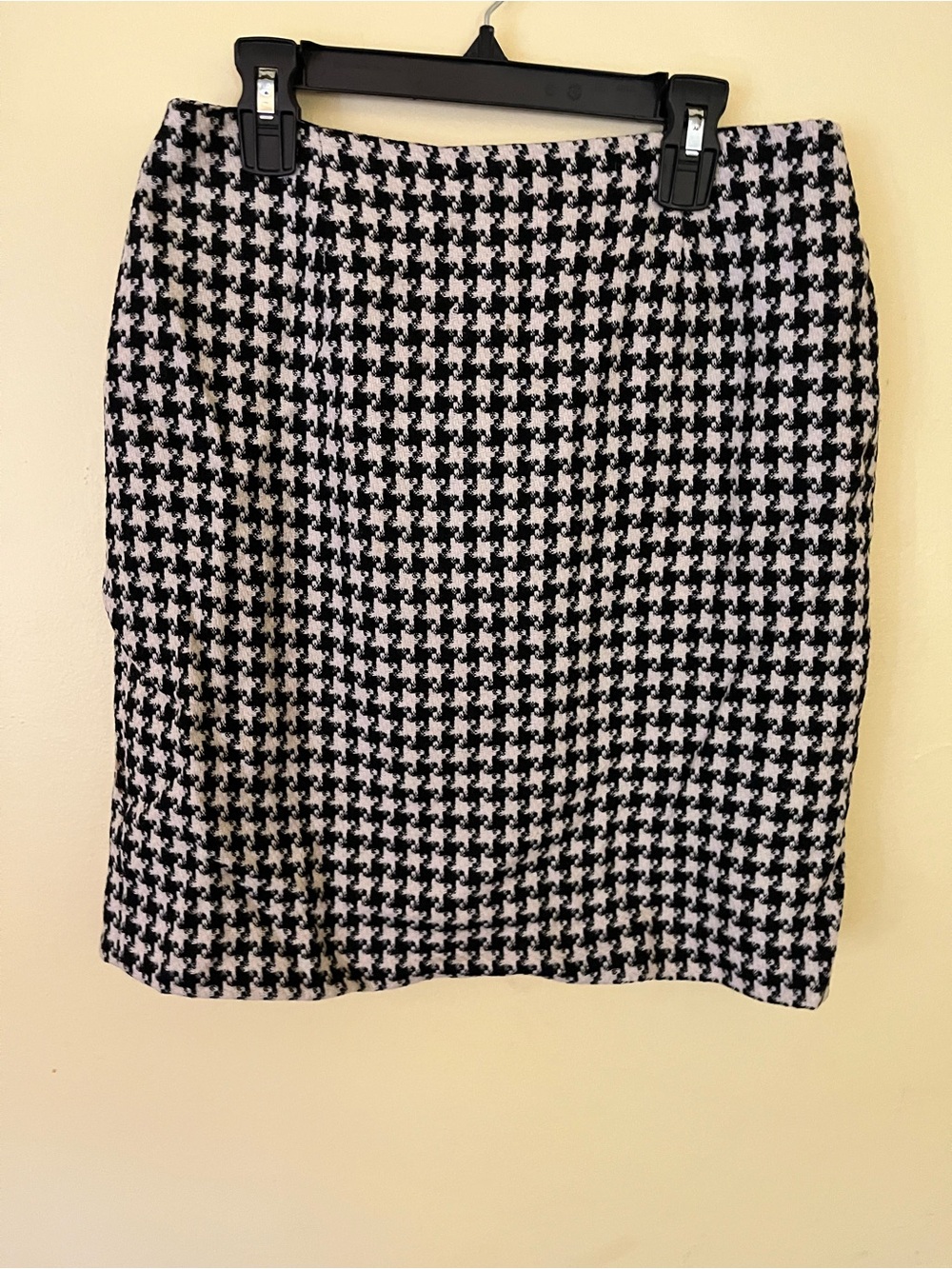 Petite Sophisticate Black and White Houndstooth Pencil Skirt Size 5